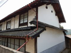 �V���`�z�R