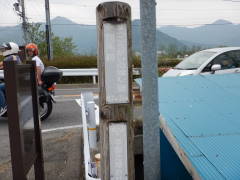 �����k�����R����