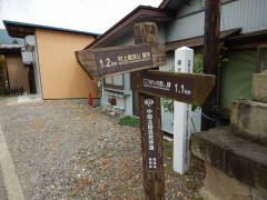 �����k�����R����