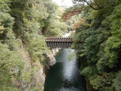 JR������